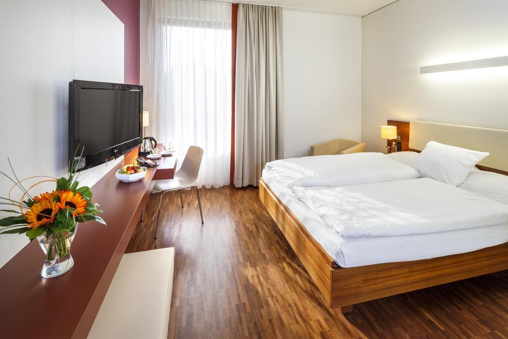 Hotel Stuecki Базел Екстериор снимка